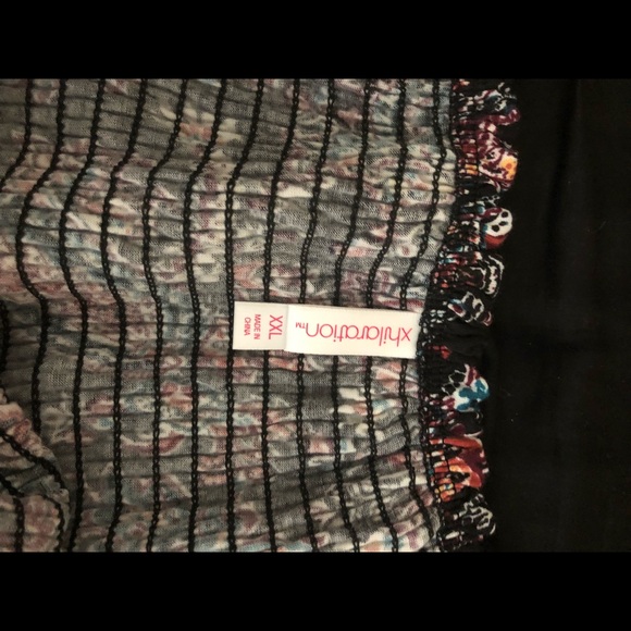 2xl NWOT Xhilaration off shoulder top - Picture 3 of 4